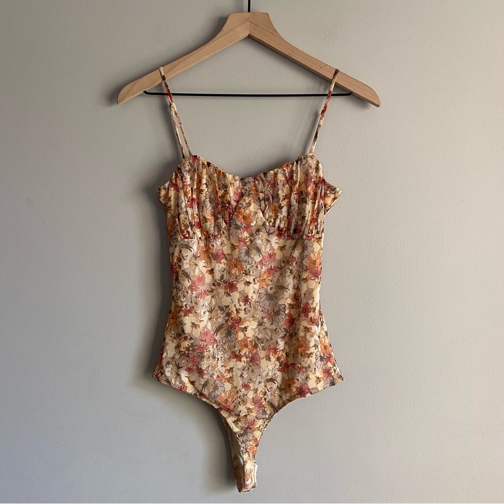 Sage the Label Tan Floral Print Spaghetti Strap Thong Bodysuit Top EUC Small